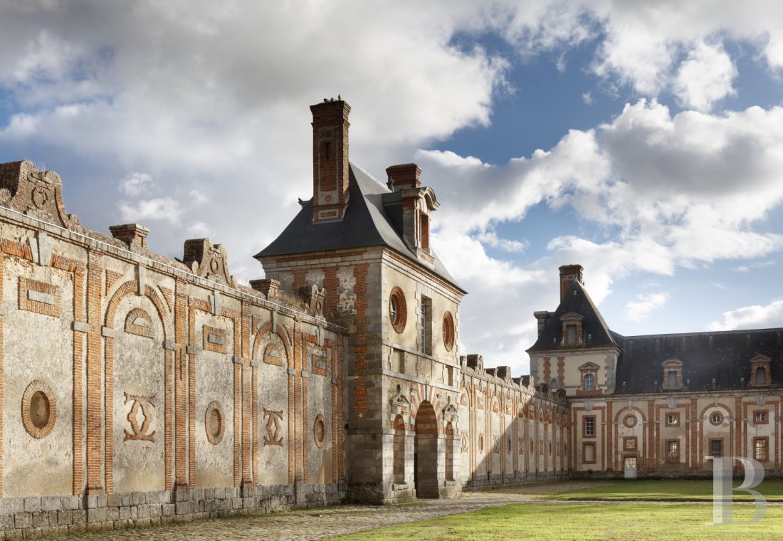 A 17th century chateau's outbuildings transformed into guest suites near to Fontainebleau - photo  n°26