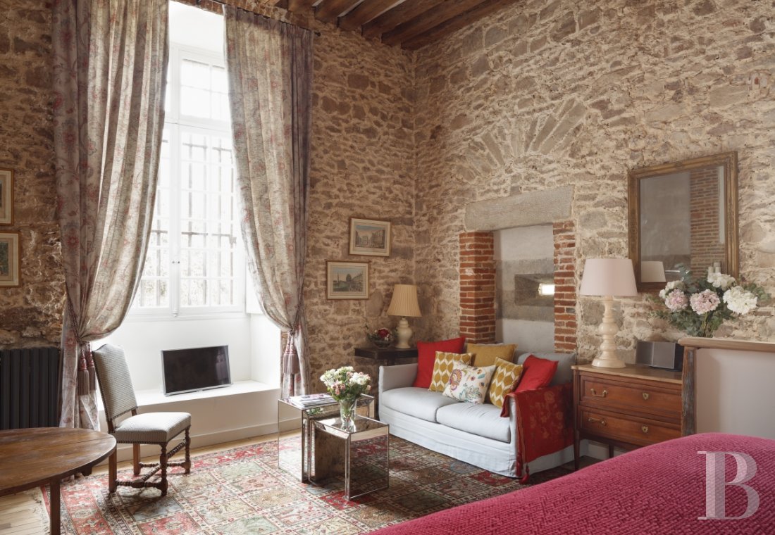 A 17th century chateau's outbuildings transformed into guest suites near to Fontainebleau - photo  n°17