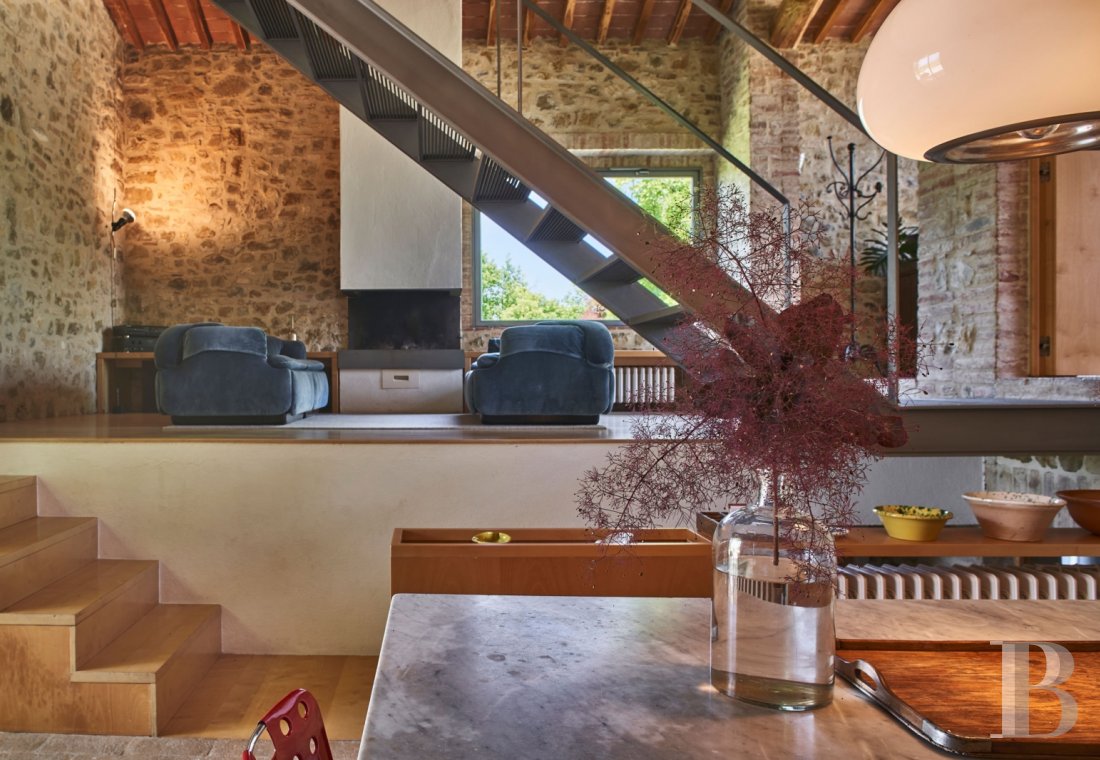 A former farmhouse inspired by design and transformed into guest cottages  in Tuscany, to the north of Siena - photo  n°14