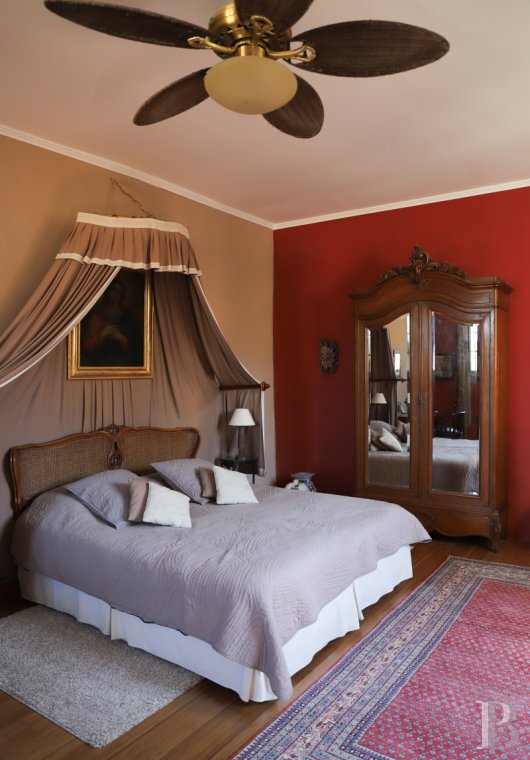 In Minervois, a former 12th century fortress transformed into a comfortable home - photo  n°41