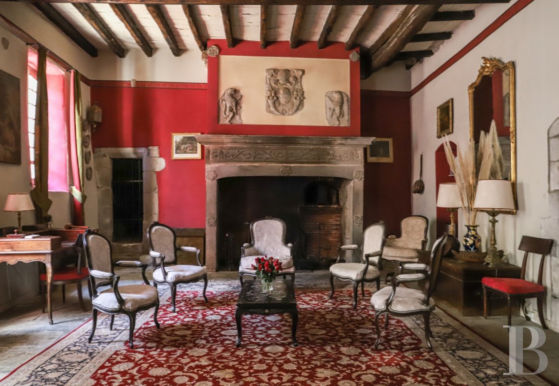 In Minervois, a former 12th century fortress transformed into a comfortable home - photo  n°23