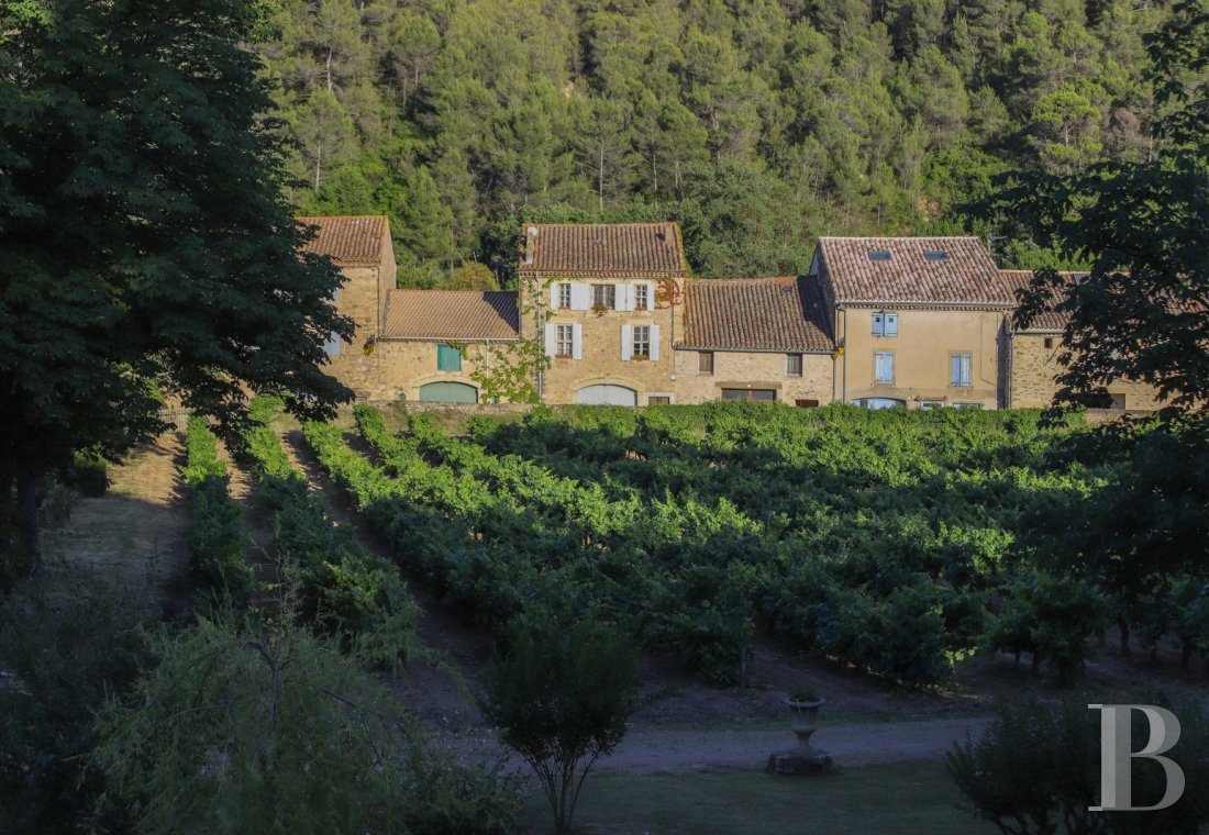 In Minervois, a former 12th century fortress transformed into a comfortable home - photo  n°8