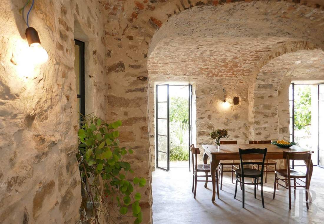 A village house saved from abandon between the sea and the mountains in Liguria - photo  n°13