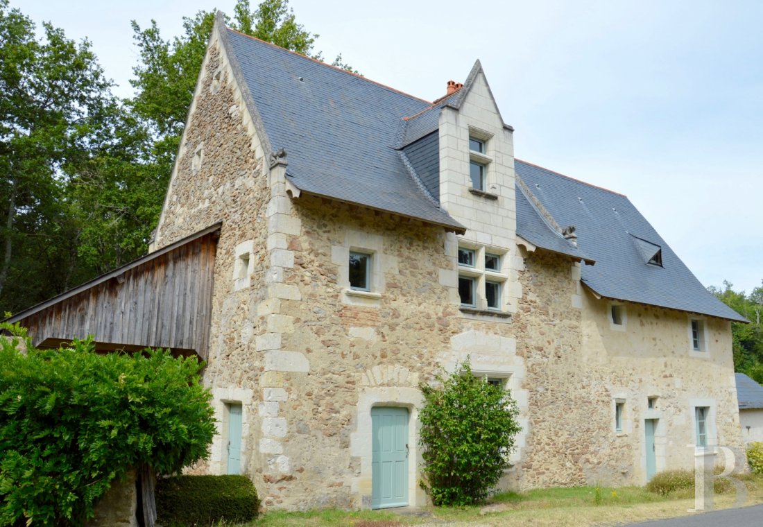France mansions for sale pays de loire manors historic - 1