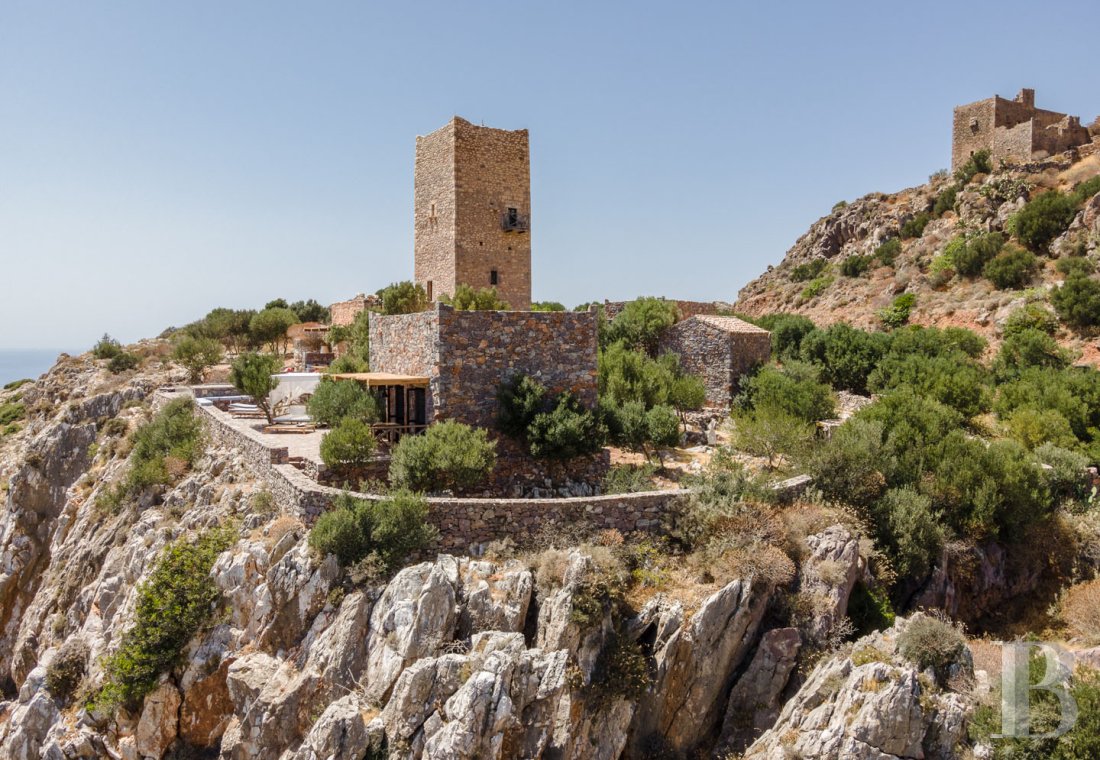 An old tower house transformed into an intimate hotel with expansive views of the Mani peninsula, to the south of the Peloponnese - photo  n°35