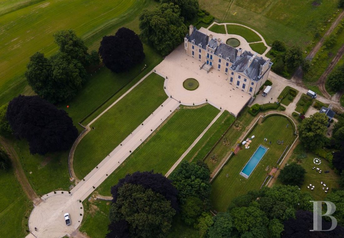 A 17th century chateau dedicated to the splendour of the modern day in Calvados, Normandy - photo  n°1