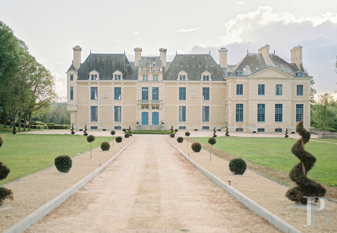 A 17th century chateau dedicated to the splendour of the modern day in Calvados, Normandy - photo  n°7