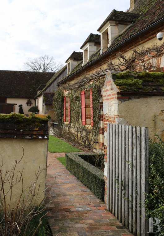 France mansions for sale burgundy   - 4