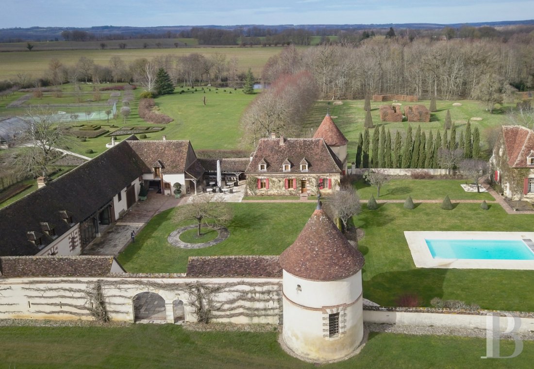 France mansions for sale burgundy   - 1