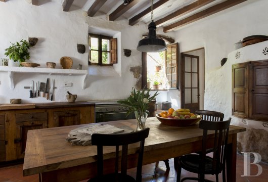 A traditional house on the edge of the village of Deià, on the island of Majorca - photo  n°23