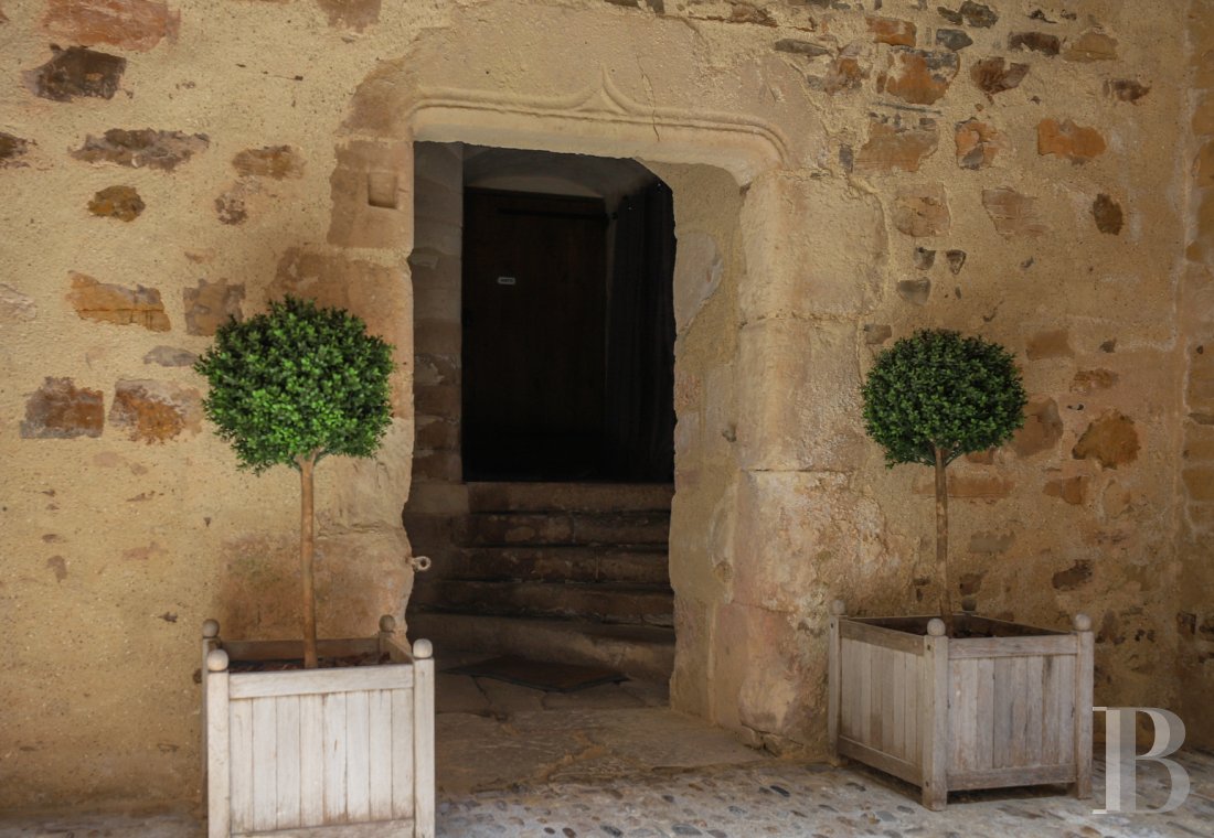 A 15th-century house restored to its former glory in Cordes-sur-Ciel, Tarn - photo  n°21