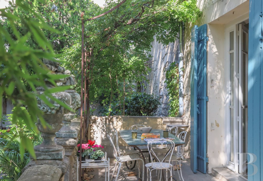 Two town houses and their three gardens in the centre of Avignon - photo  n°5