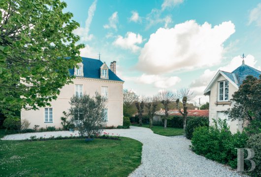 mansion houses for sale France pays de loire   - 3