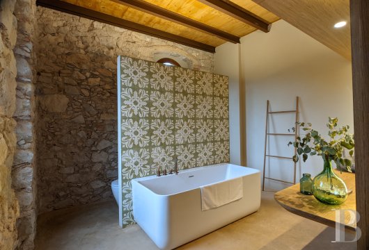 An old Catalan farmhouse restored to its former glory just outside Girona in the north-east of Spain - photo  n°20