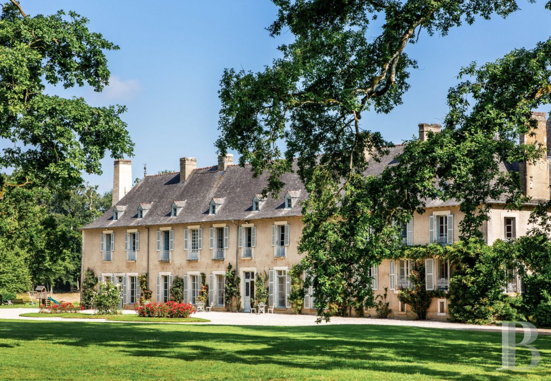 Between Rennes and the Brocéliande Forest, an enchanting family chateau   - photo  n°42