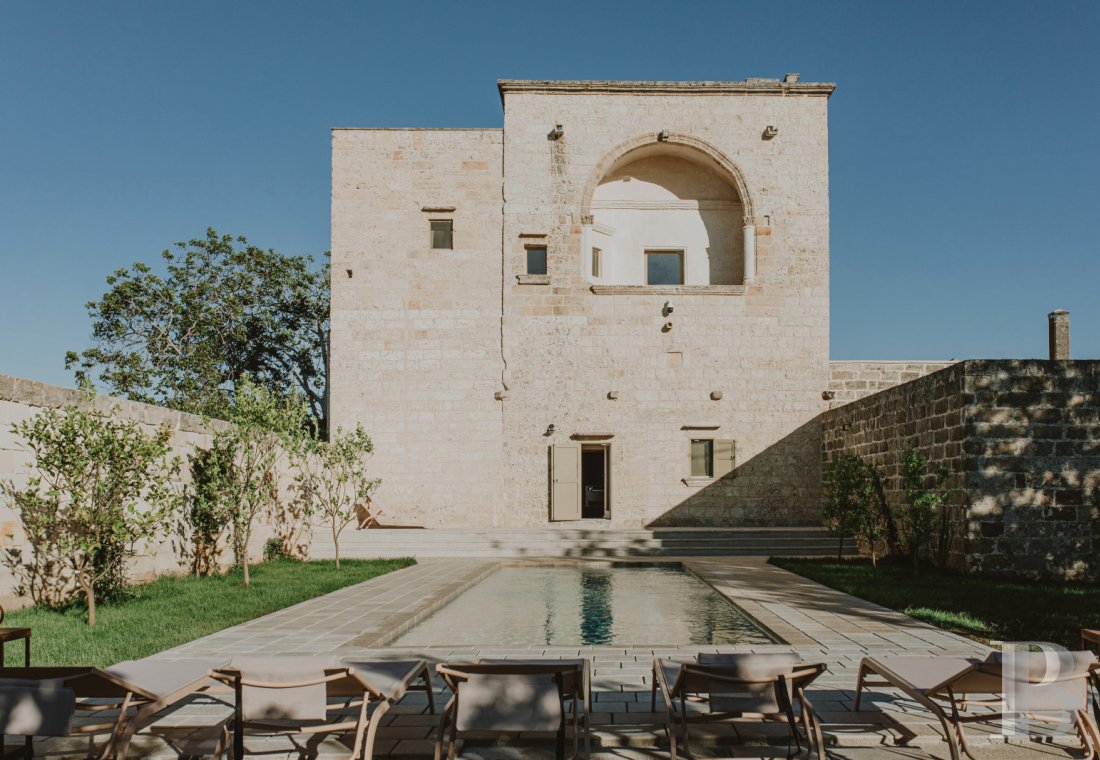 A former watch tower transformed into an elegant patrician residence in Puglia, near to Nardo - photo  n°7