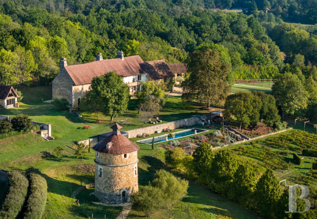 A 14th century estate surrounded by 13 hectares of woods and meadows between Bergerac and Saint-Astier in the Dordogne - photo  n°67