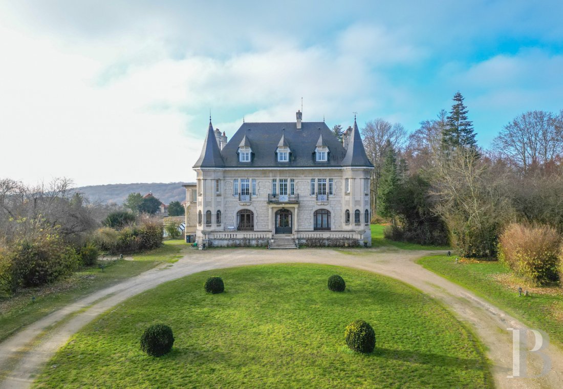 chateaux for sale France picardy   - 1