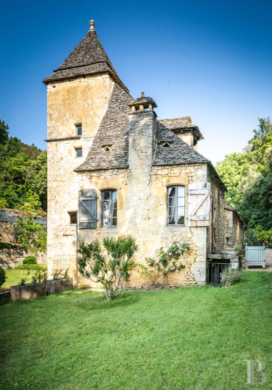 An independent flat in a 15th-century château in the Périgord Noir, north of Sarlat-la-Canéda  - photo  n°21