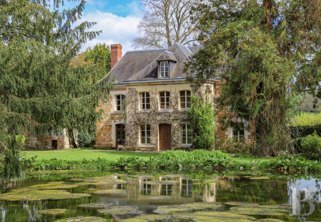 castles for sale France lower normandy   - 1