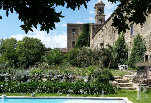 A place of worship that has become a creative hub just twenty minutes from Bastia on the way to Saint-Florent - photo  n°8