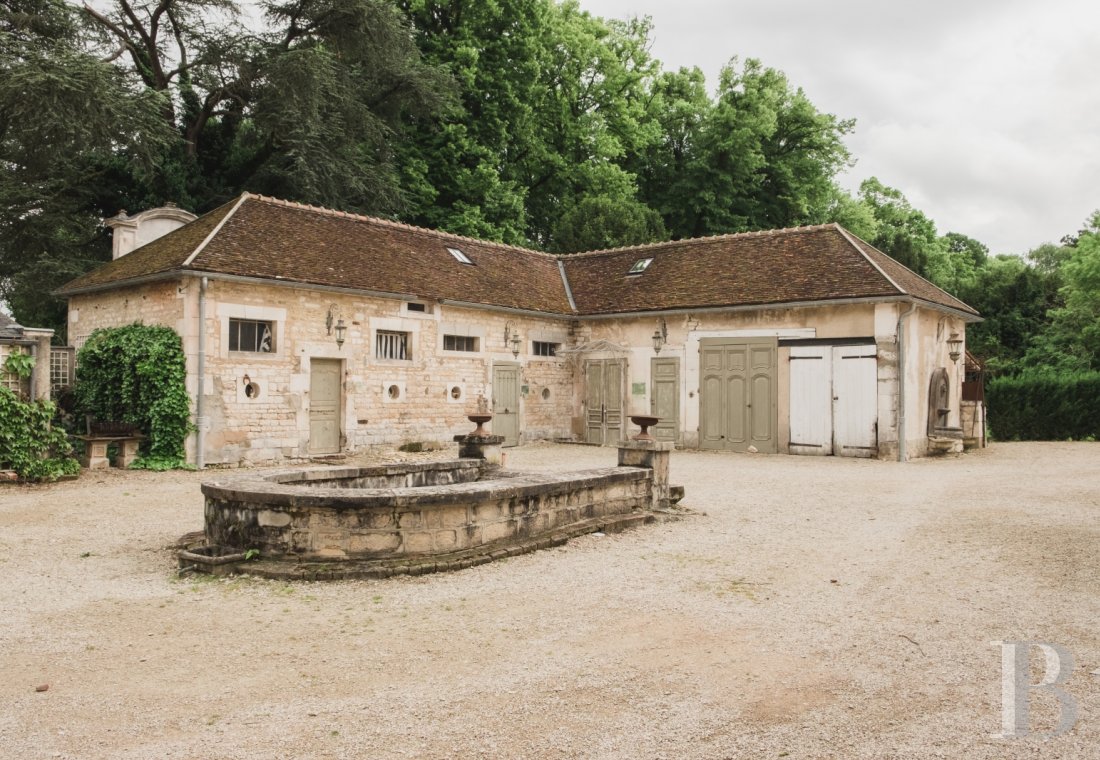 An 18th century estate open for holidays on the banks of the Yonne, to the south of Auxerre - photo  n°27