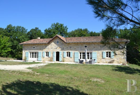 character properties France aquitaine   - 2