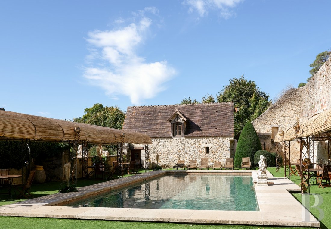 A princely chateau dedicated to organising luxurious events  to the north of the Yvonne, not far from Paris - photo  n°8