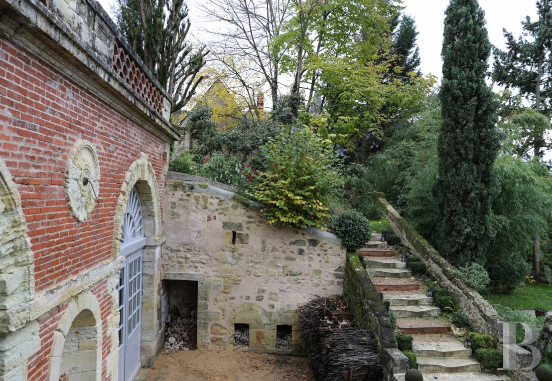 A 15th century «clos» on a hillside in Vouvray, to the east of Tours - photo  n°39