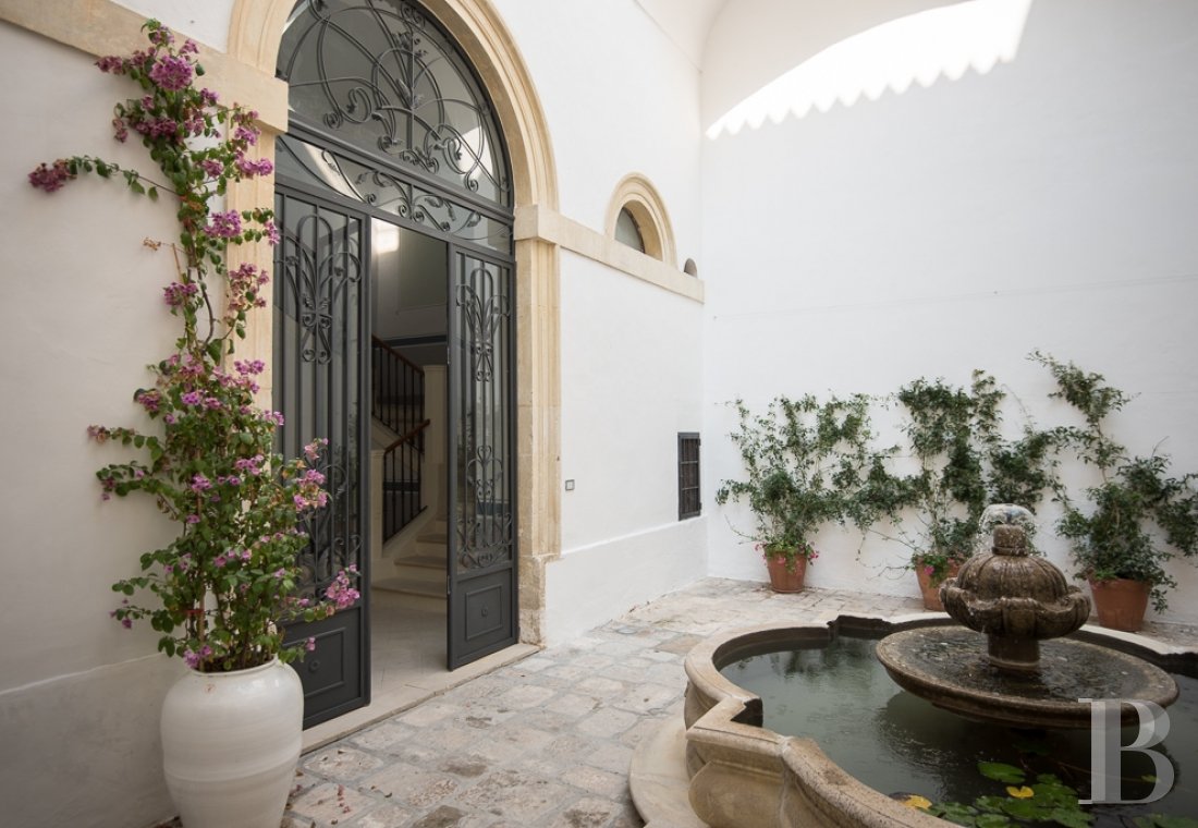 A former palace-monastery converted into a hotel in Nardo, Puglia - photo  n°1