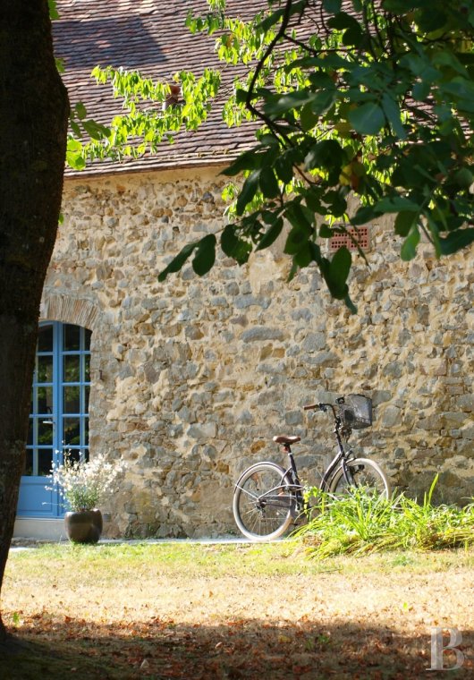 A former water mill at the heart of a vast equestrian estate in the Chevreuse valley - photo  n°18