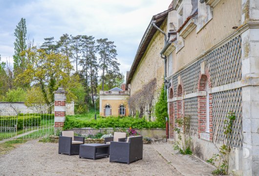 chateaux for sale France burgundy   - 15