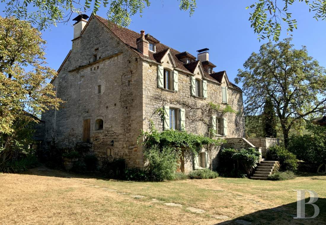 A former 15th century hunting lodge in the heart of the Causses du Quercy Regional Park, near Calvignac - photo  n°5