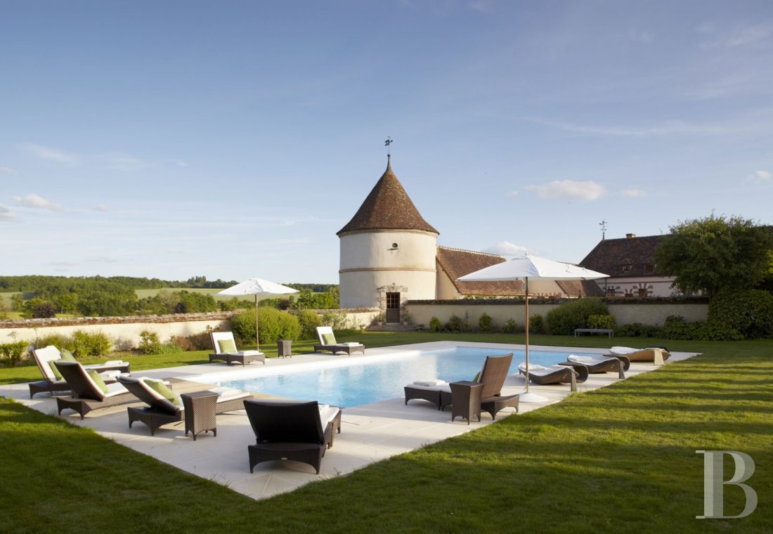 A guesthouse and spa like no other,  just an hour and a half from Paris in the heart of the Puisaye region - photo  n°1