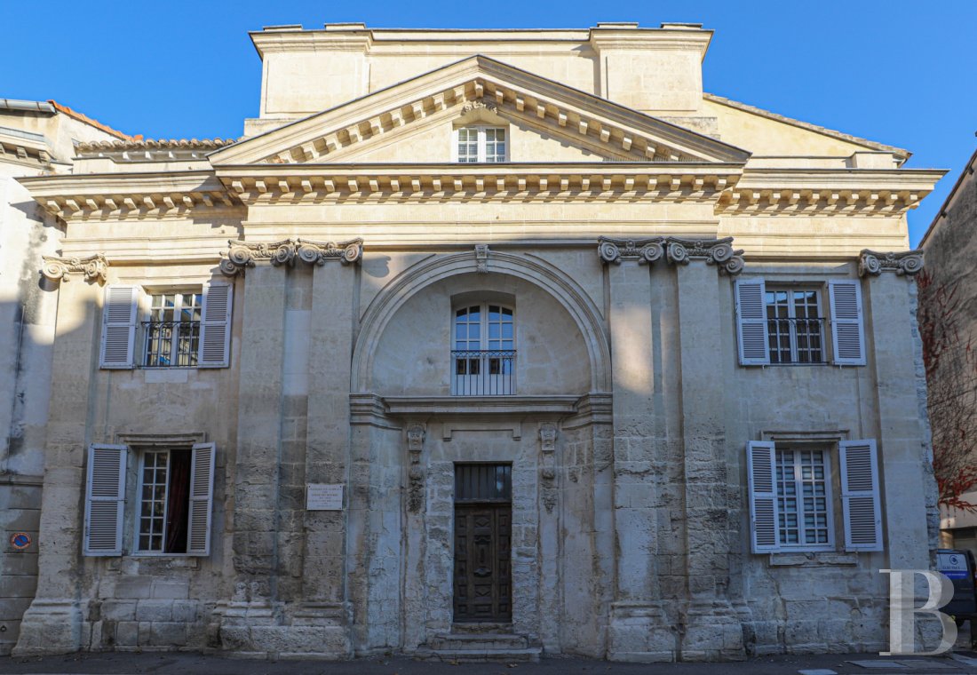 castles for sale France provence cote dazur historic buildings - 1