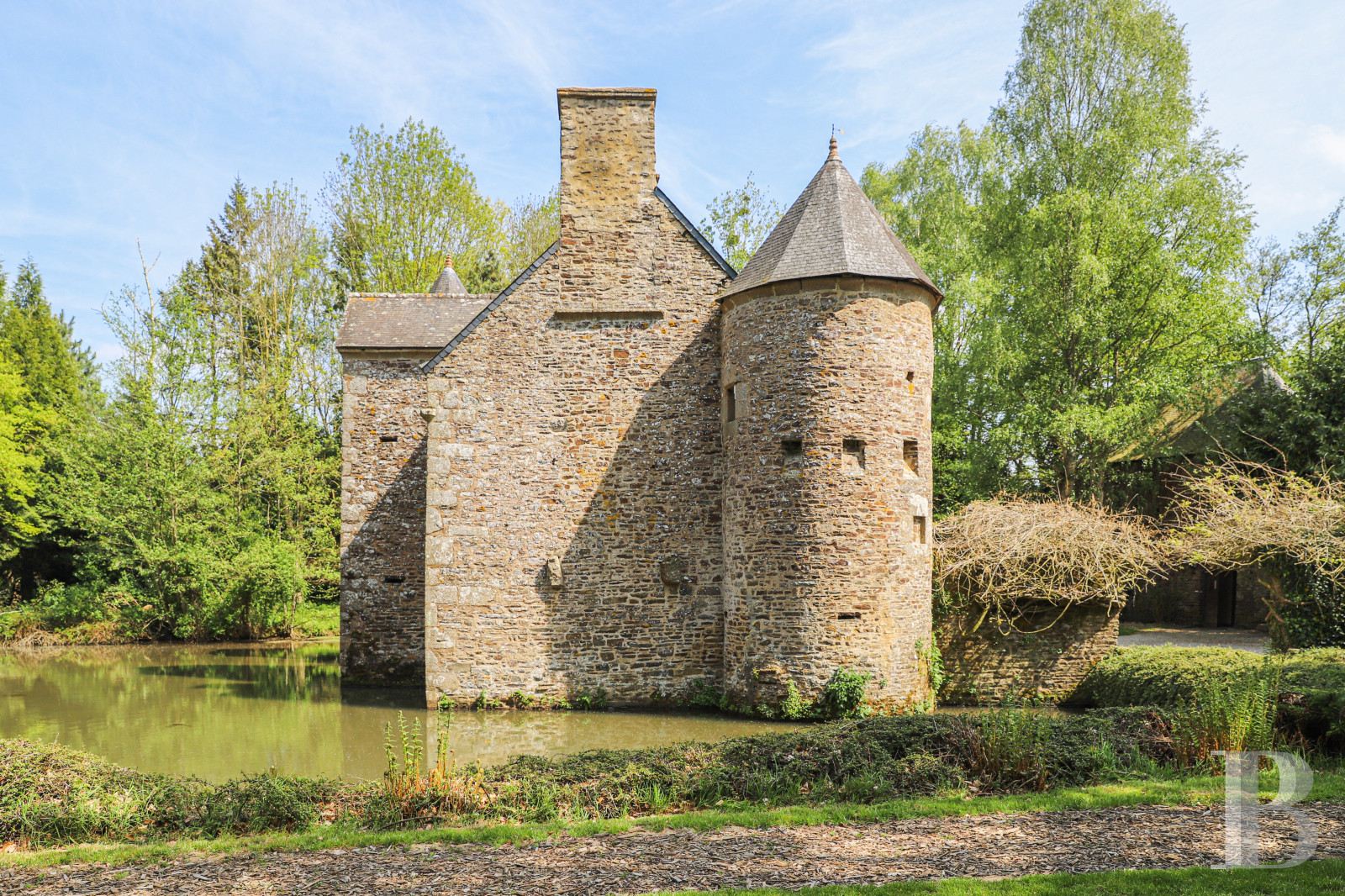 Manors for sale in France in the south of the Cotentin peninsula