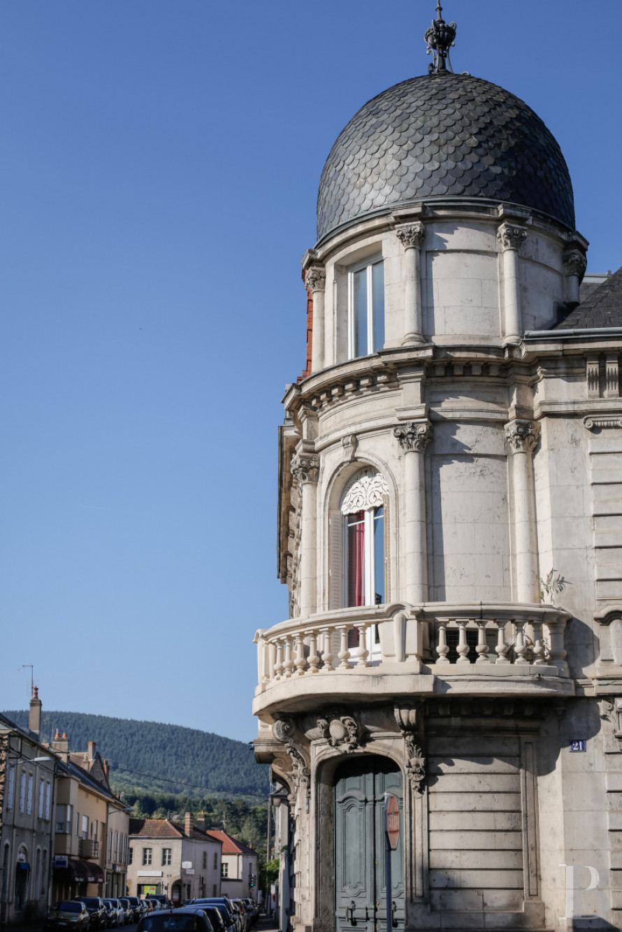 Mansion houses for sale in France in the town centre of Burgundy’s Autun