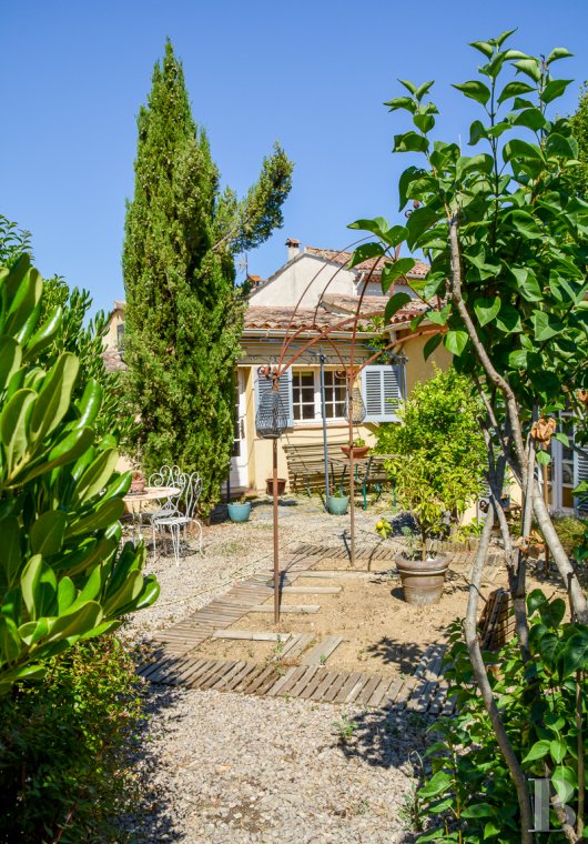 character properties France provence cote dazur character houses - 3
