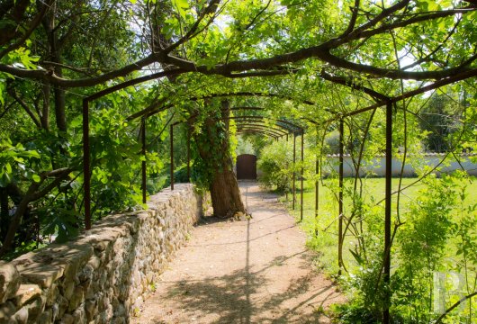 A small village chateau  with a remarkable garden  in Ardèche - photo  n°4