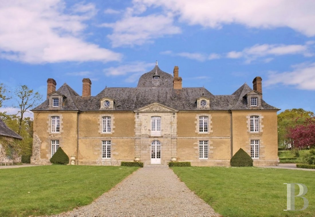 A chateau open to all imaginations in the heart of legendary Brittany, to the south of Rennes - photo  n°1