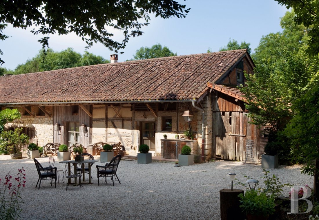 An old farmhouse transformed into a charming guest house  in southern Burgundy, between Dijon, Geneva and Lyon  - photo  n°4