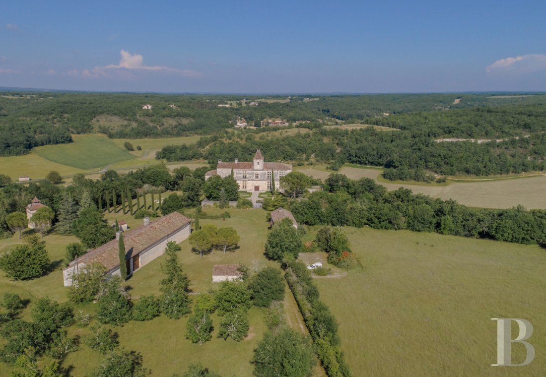 chateaux for sale France midi pyrenees chateau quercy - 15