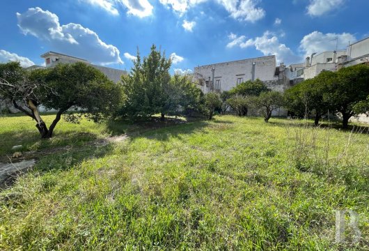 A palace, with a garden,  in the town of Soleto, not far from Lecce