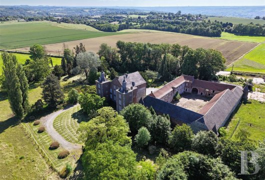 A chateau to be renovated with over 10 hectares of grounds, nestled in Belgium’s Hesbaye region