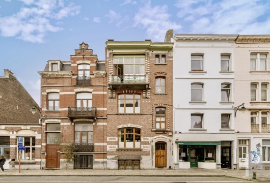 A specially designed house from 1903 with an art nouveau style, nestled in a highly sought-after suburb of Brussels