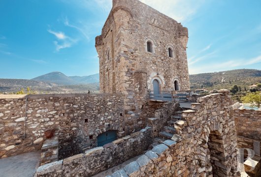 In the Magne, a Byzantine tower dating from 1795, a listed monument, its vaulted kamara and access to the fishing ...