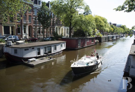 In Amsterdam, a ground floor flat in a historic building