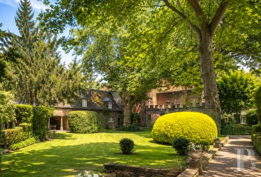 In Seneffe, a 17th-century château in Walloon Hainaut, set in one-hectare grounds with two self-contained flats